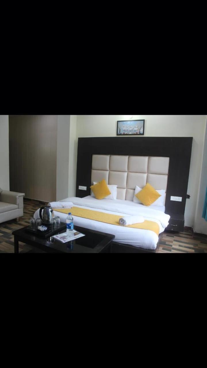 Hotel Stay Well Banikhet Dış mekan fotoğraf