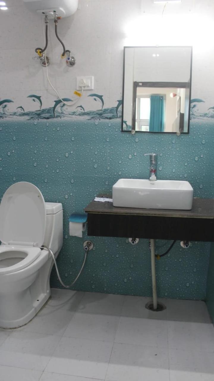 Hotel Stay Well Banikhet Dış mekan fotoğraf