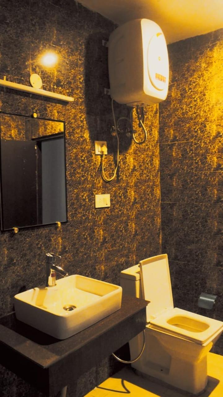 Hotel Stay Well Banikhet Dış mekan fotoğraf